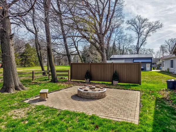 $325,000 | 334 South Oak Lane, Streator, IL 61364