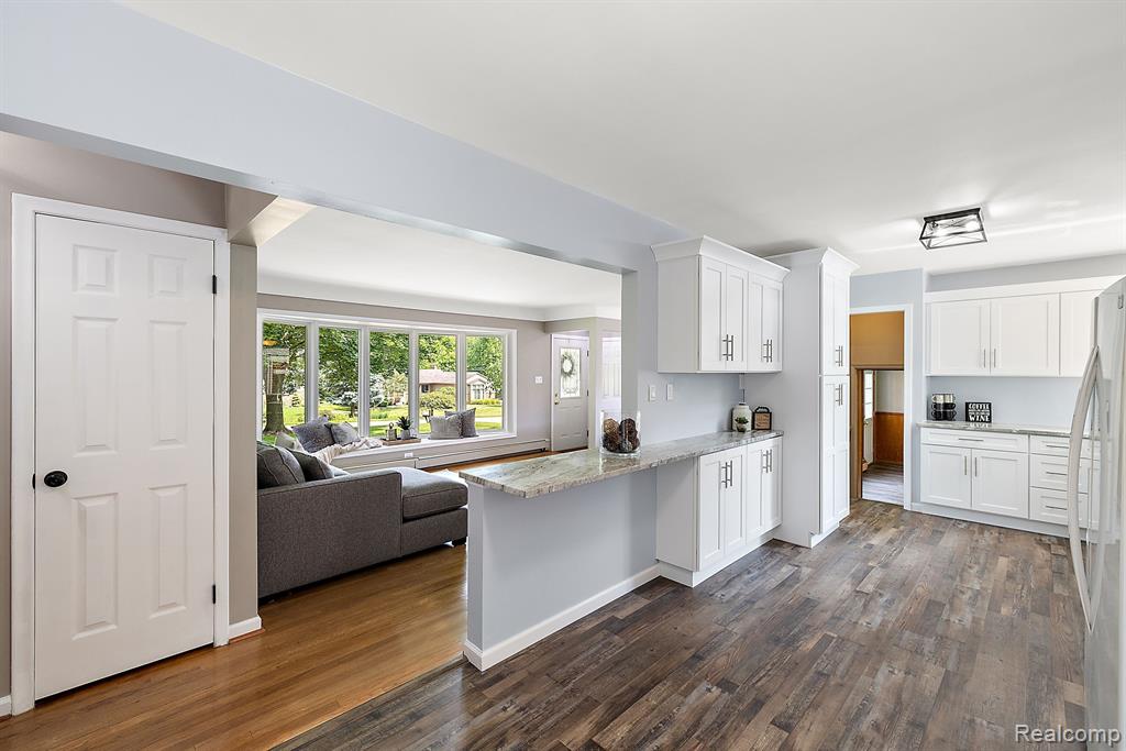 2910 Walbridge Road Rochester Hills, MI 48307 - Photo 10 of 38