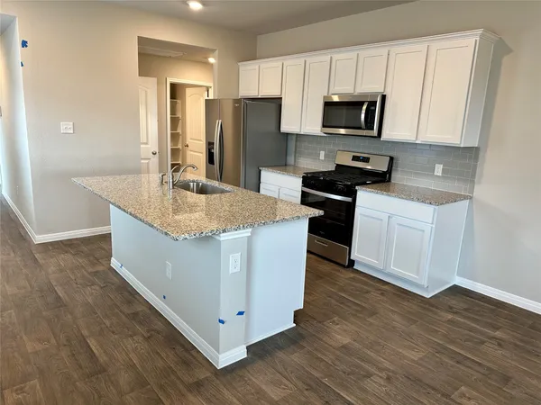 $2,045 | 308 Globe Mallow Circle, Kyle, TX 78640