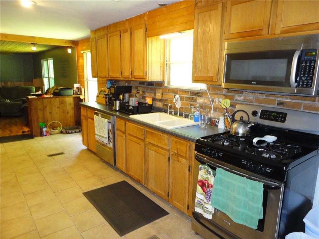 273 Rogers Mill Road Normalville, PA 15469 - Photo 7 of 23