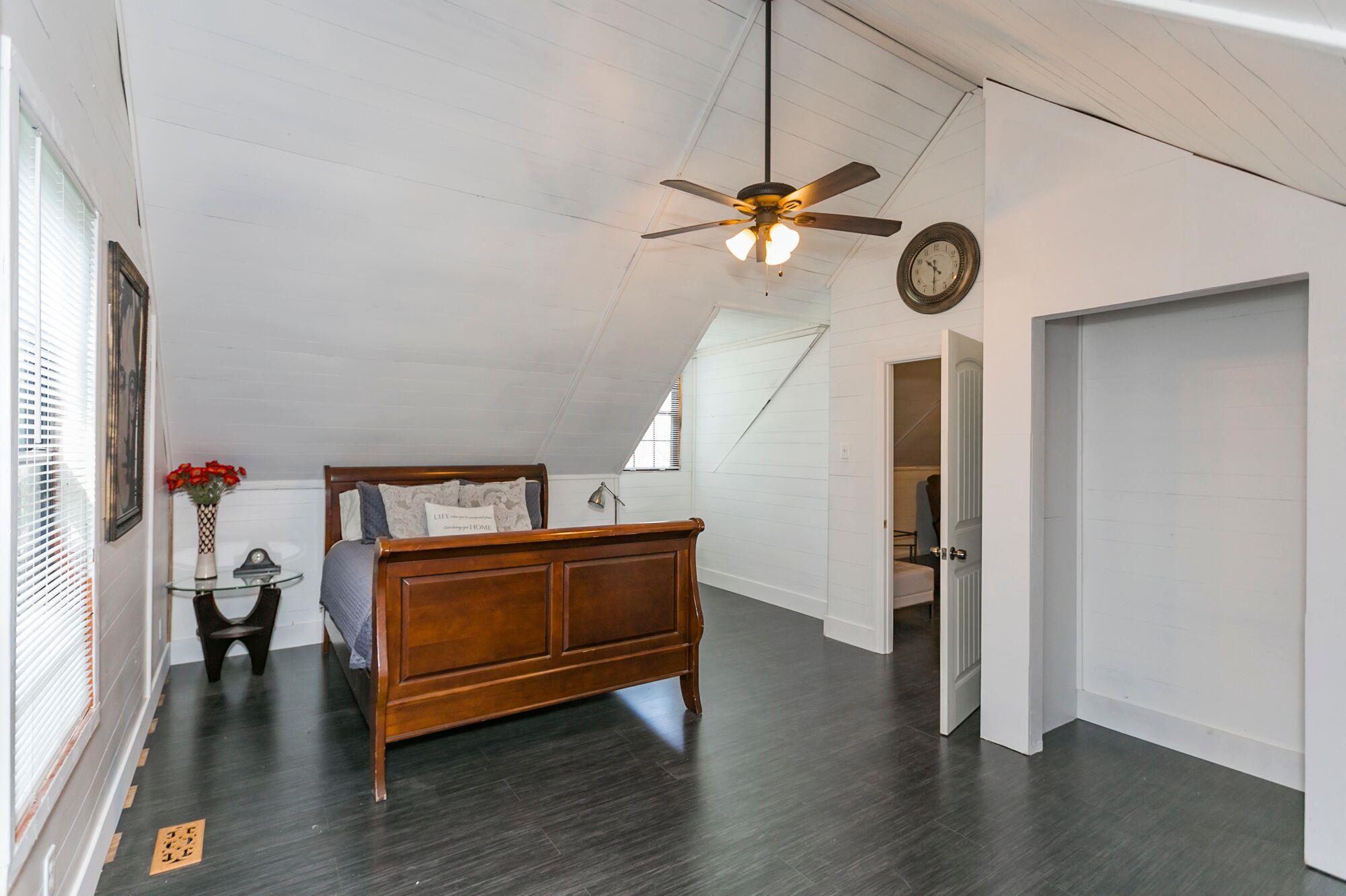 7690 Joe Rowlin Road Christiana, TN 37037 - Photo 13 of 18 a view of livingroom with furniture and wooden floor