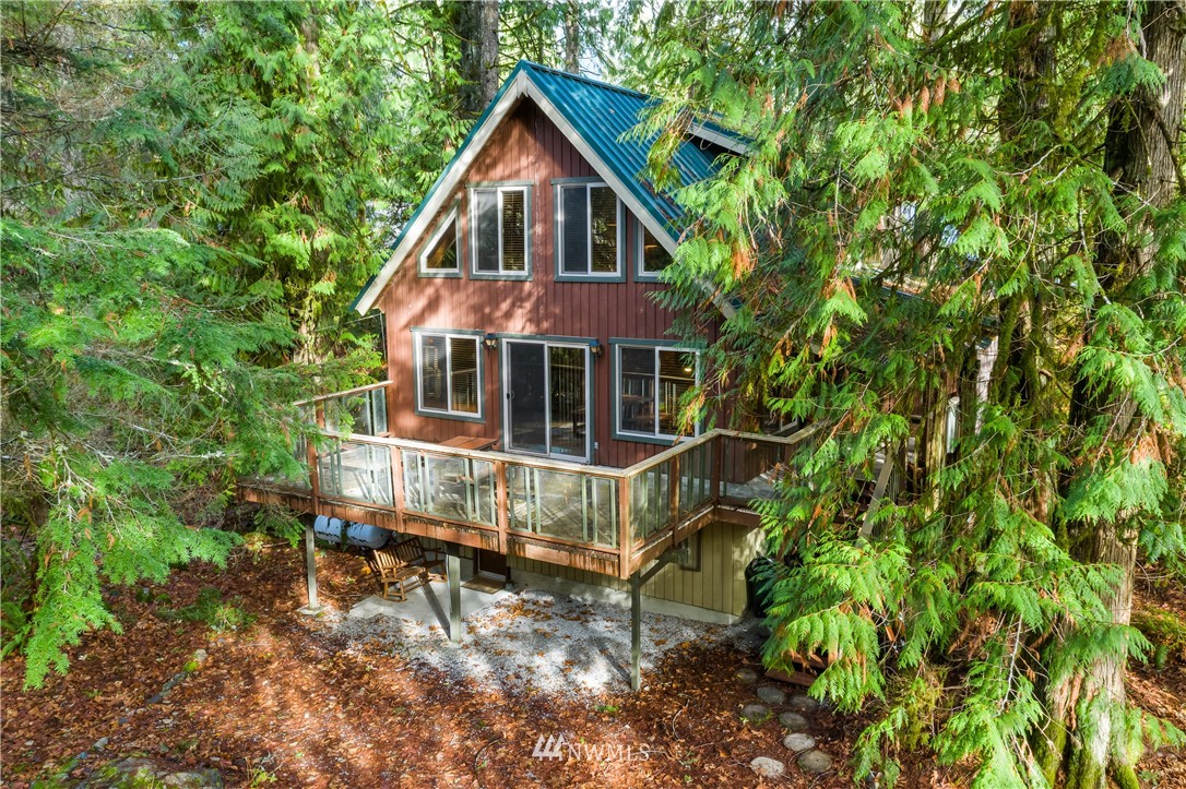 14005 Welcome Road Glacier, WA 98244 - Photo 3 of 39 Gallery Image 3