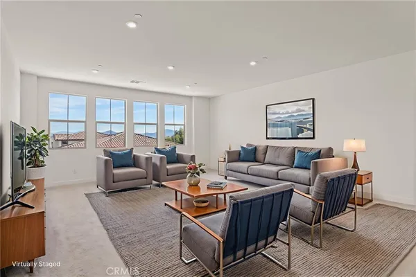 $1,865,409 | 1670 Amanda Lane, Escondido, CA 92025