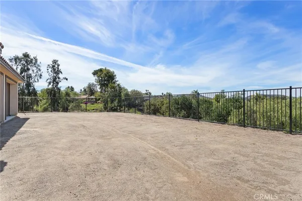 $1,865,409 | 1670 Amanda Lane, Escondido, CA 92025