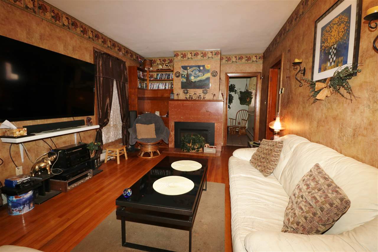 107 Lancaster Road Gorham, NH 03581 - Photo 5 of 23 Gallery Image 5
