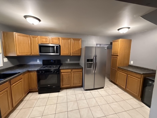 230 East Elm Street Sycamore, IL 60178 - Photo 6 of 26