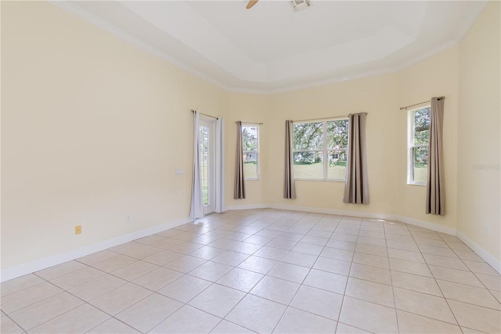 2718 Knightsbridge Road Clermont, FL 34711 - Photo 42 of 72 a view of an empty room with window