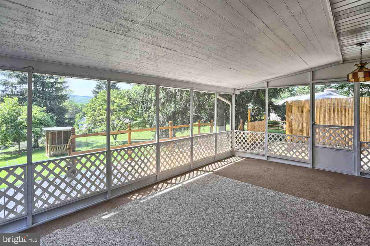 204 Hilltop Road Boiling Springs, PA 17007 - Photo 15 of 25 Gallery Image 15