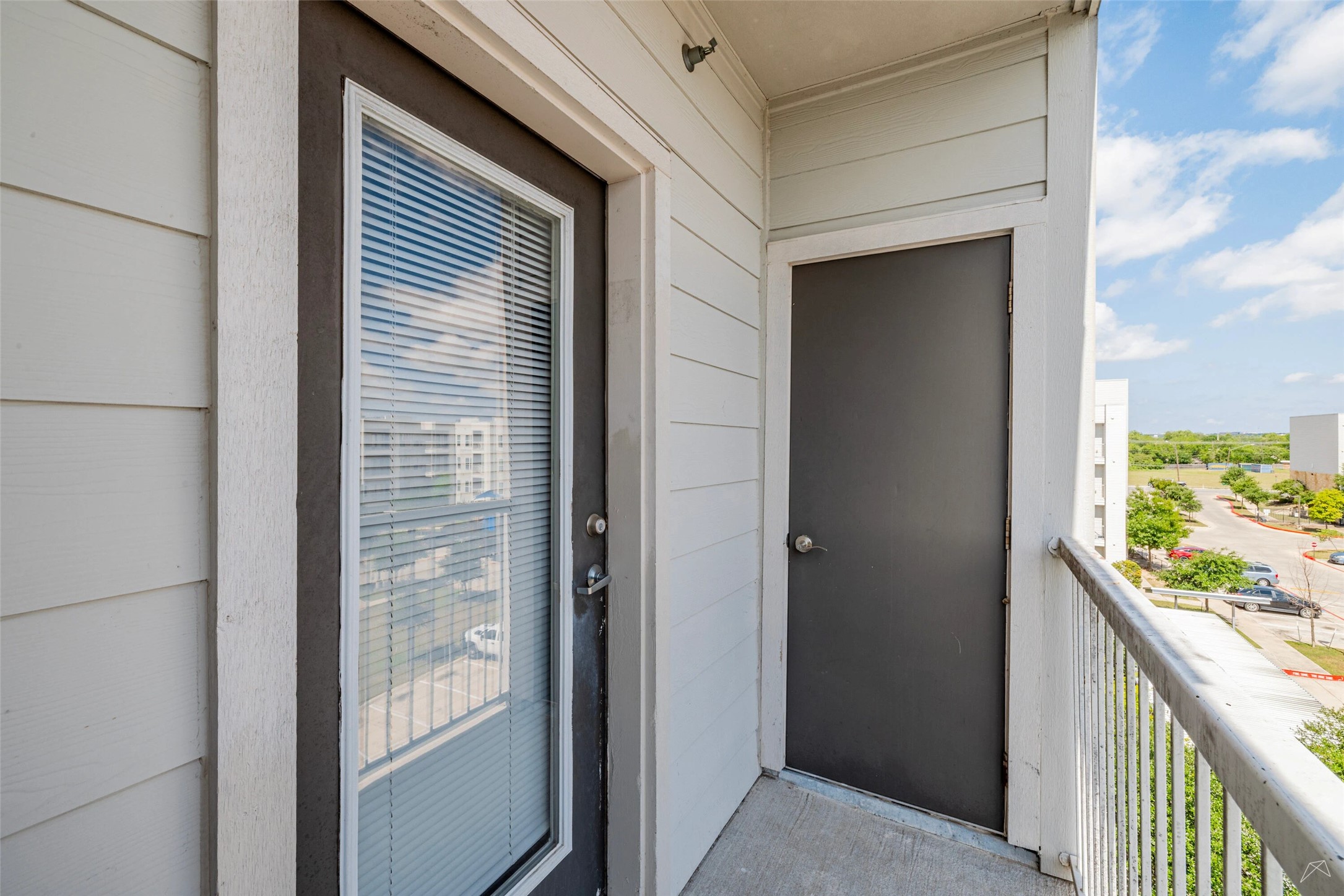 5605 Springdale Road, Unit 333402 Austin, TX 78723 - Photo 24 of 36 Up to 8 weeks free rent and waiving the standard deposit with approved credit and landlord verification.