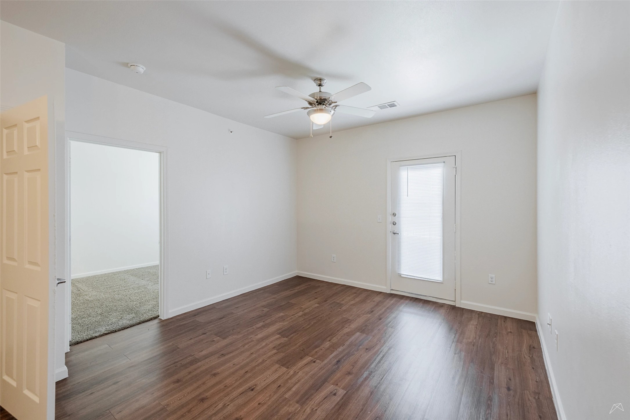 5605 Springdale Road, Unit 333402 Austin, TX 78723 - Photo 27 of 36 Up to 8 weeks free rent and waiving the standard deposit with approved credit and landlord verification.