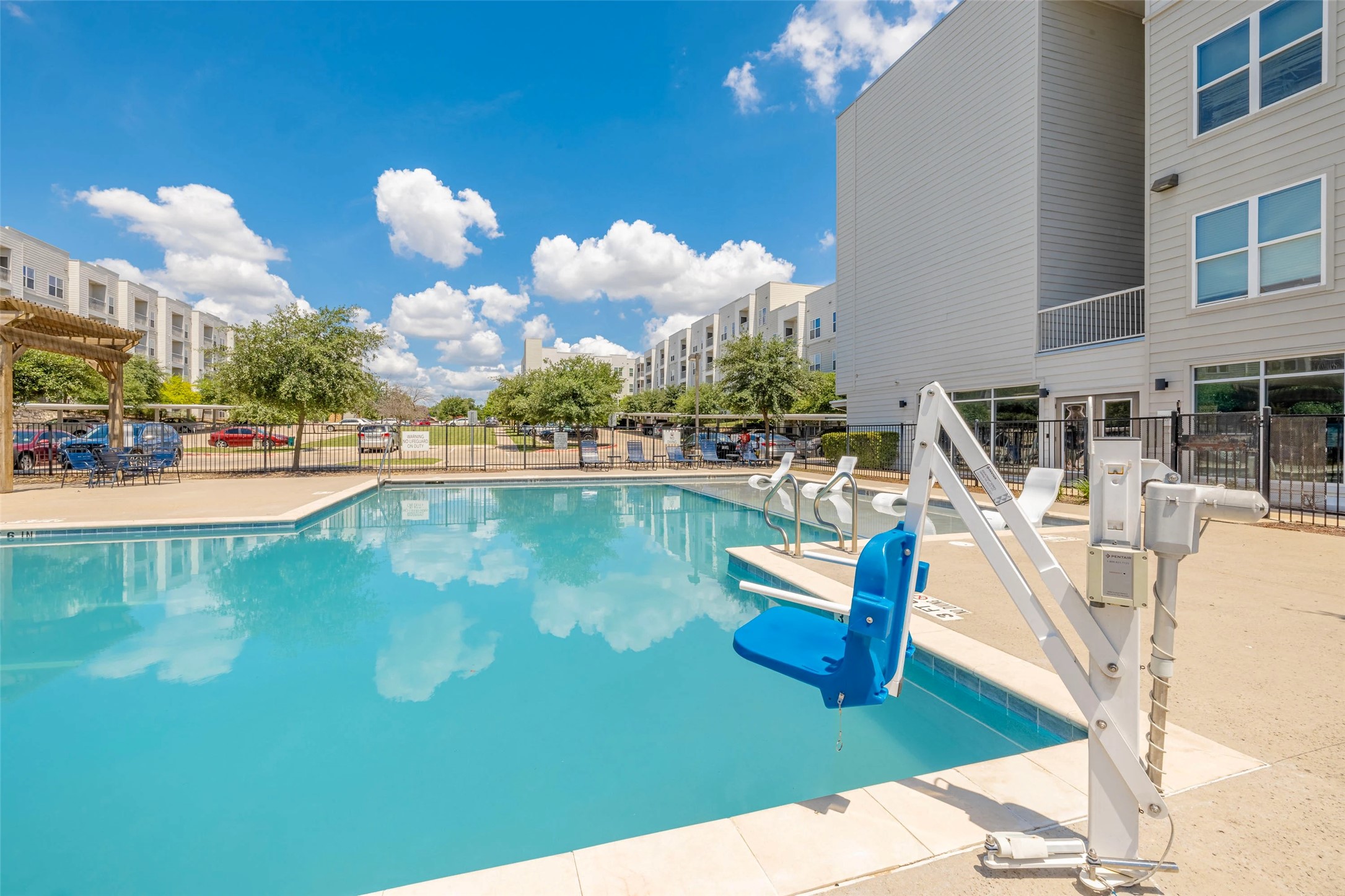 5605 Springdale Road, Unit 333402 Austin, TX 78723 - Photo 35 of 36 Up to 8 weeks free rent and waiving the standard deposit with approved credit and landlord verification.