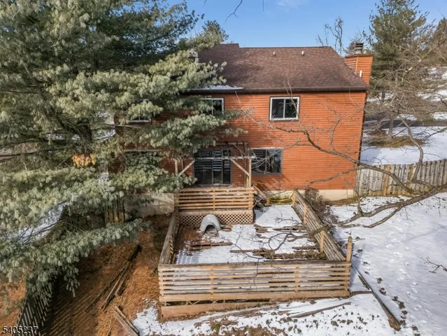 $475,000 | 2 Berrywood Lane, High Bridge, NJ 08829