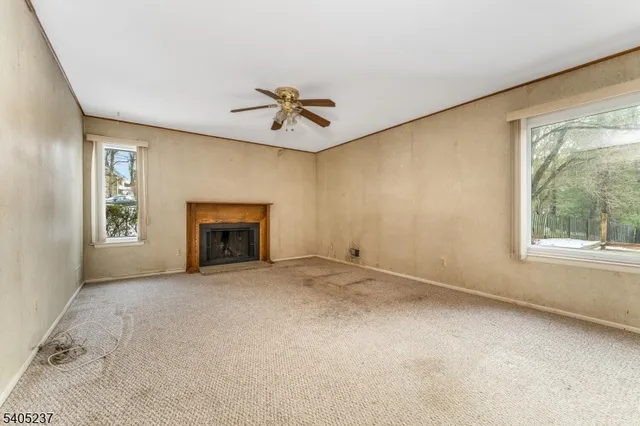 $475,000 | 2 Berrywood Lane, High Bridge, NJ 08829