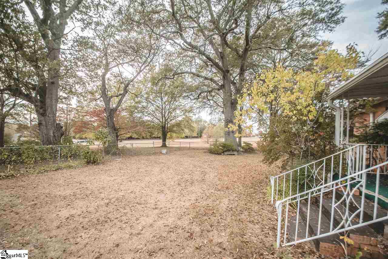 5 Rison Road Greenville, SC 29611 - Photo 3 of 28 Gallery Image 3