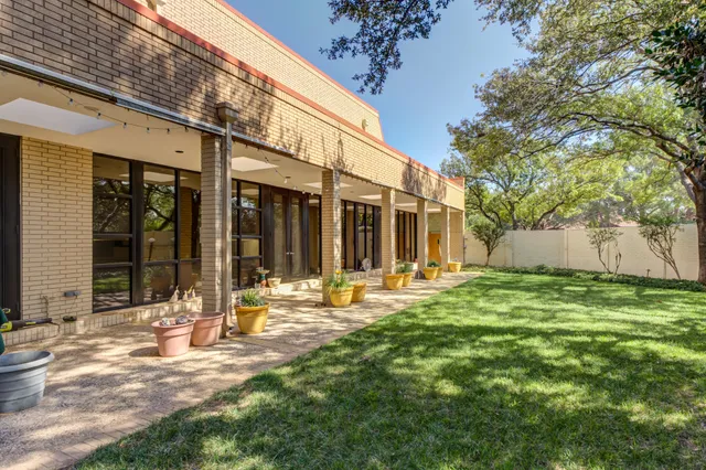 $810,000 | 9602 Savannah Avenue, Lubbock, TX 79424