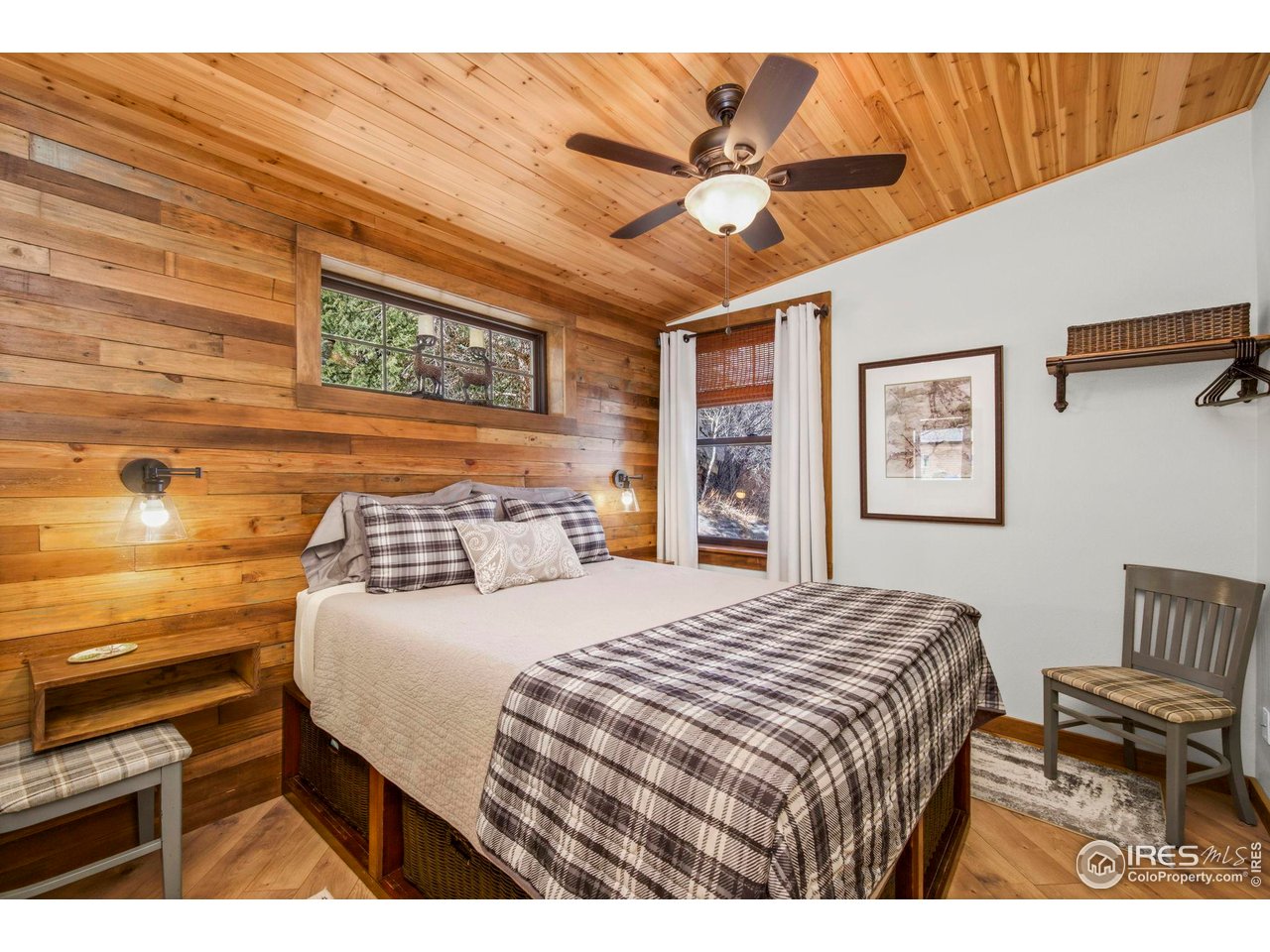 29 Rock Canyon Road Drake, CO 80515 - Photo 11 of 25 Primary bedroom