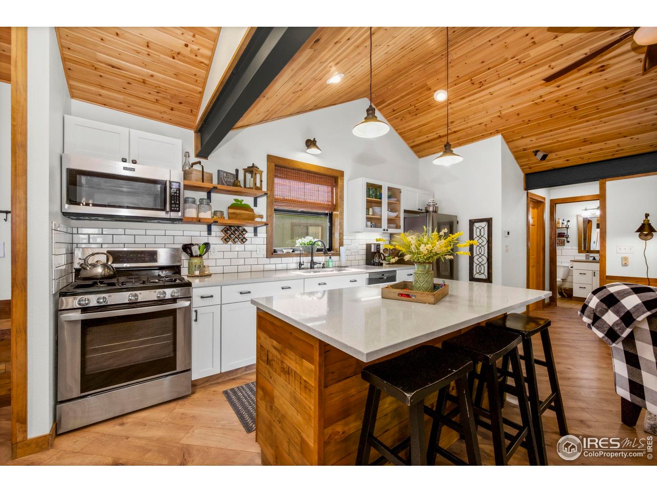 29 Rock Canyon Road Drake, CO 80515 - Photo 5 of 25 Cozy and luxurious