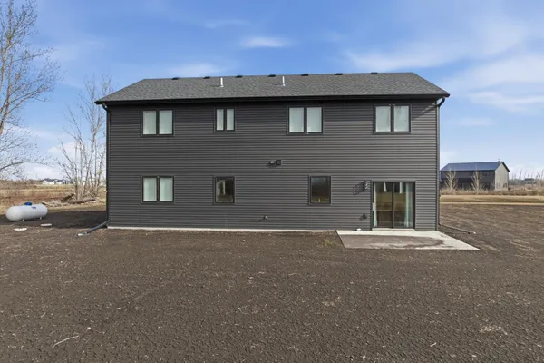 $659,000 | 1427 6th Avenue Northeast, Thompson, ND 58278