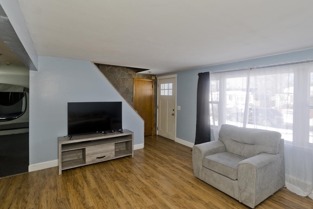 3 Fordham Street Springfield, MA 01104 - Photo 6 of 16