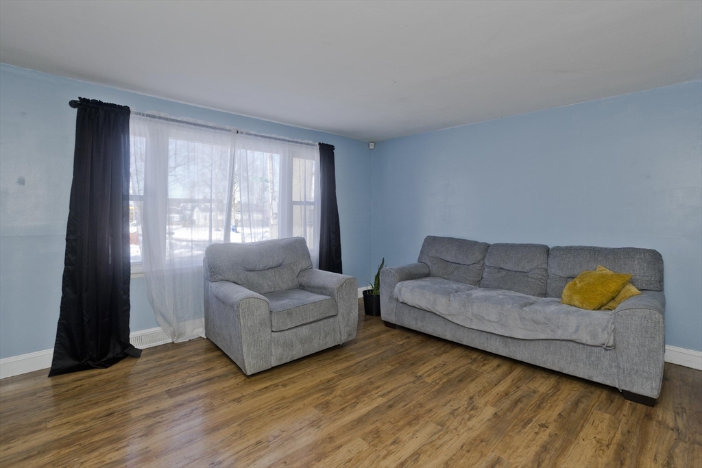 3 Fordham Street Springfield, MA 01104 - Photo 7 of 16