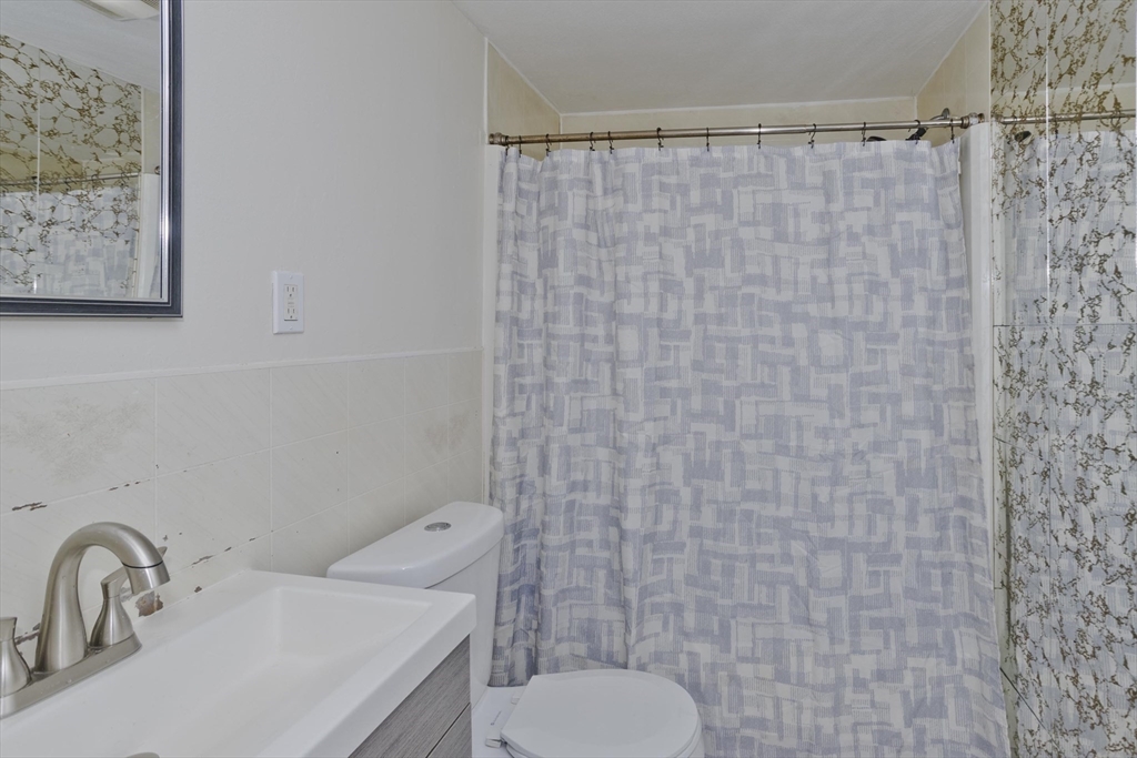 3 Fordham Street Springfield, MA 01104 - Photo 10 of 16