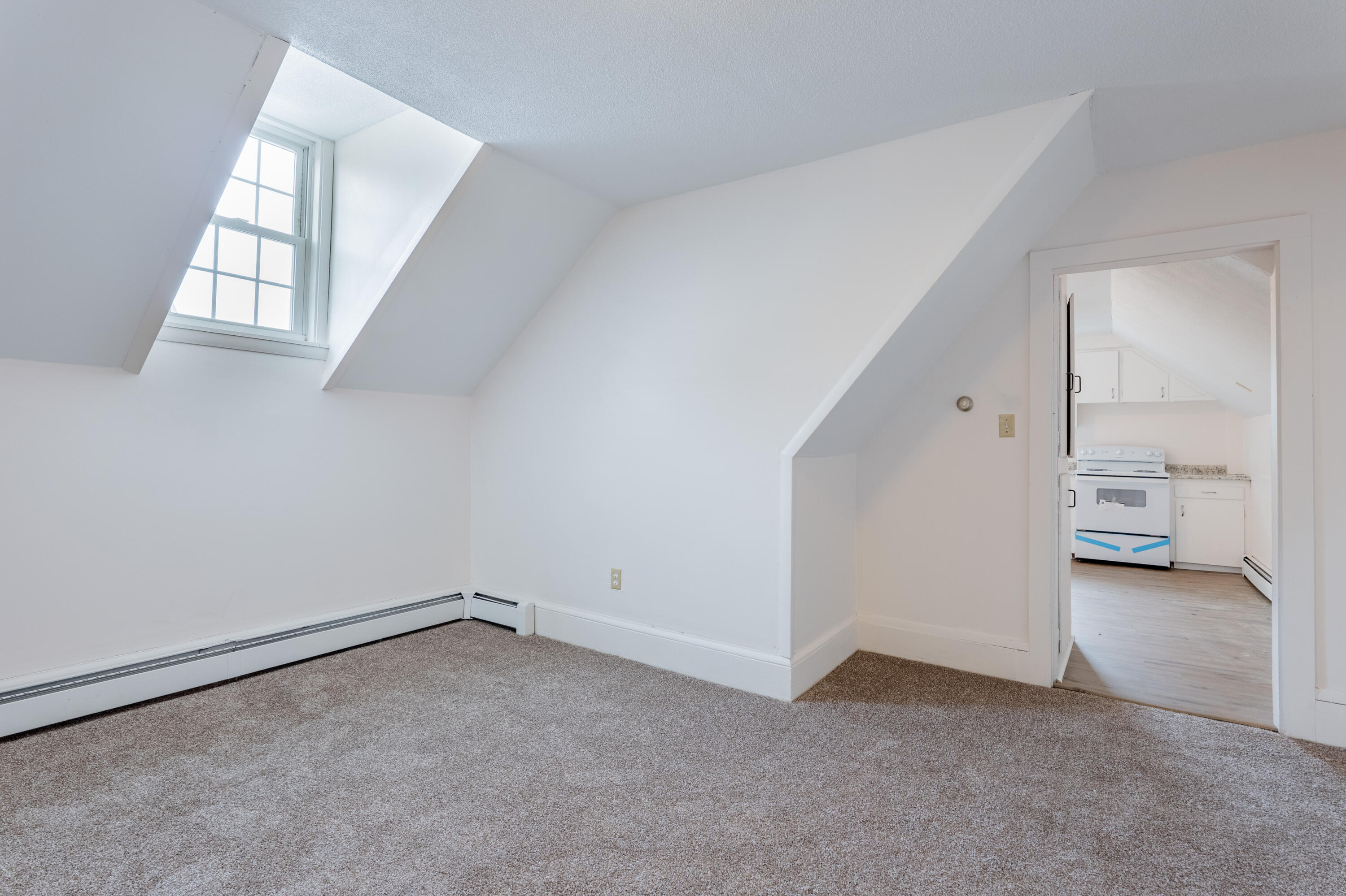 815 Stevens Avenue Portland, ME 04103 - Photo 5 of 17 815 Stevens Ave Portland-66