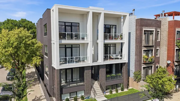 $774,500 | 2456 West Cortez Street, Unit 3W, Chicago, IL 60622