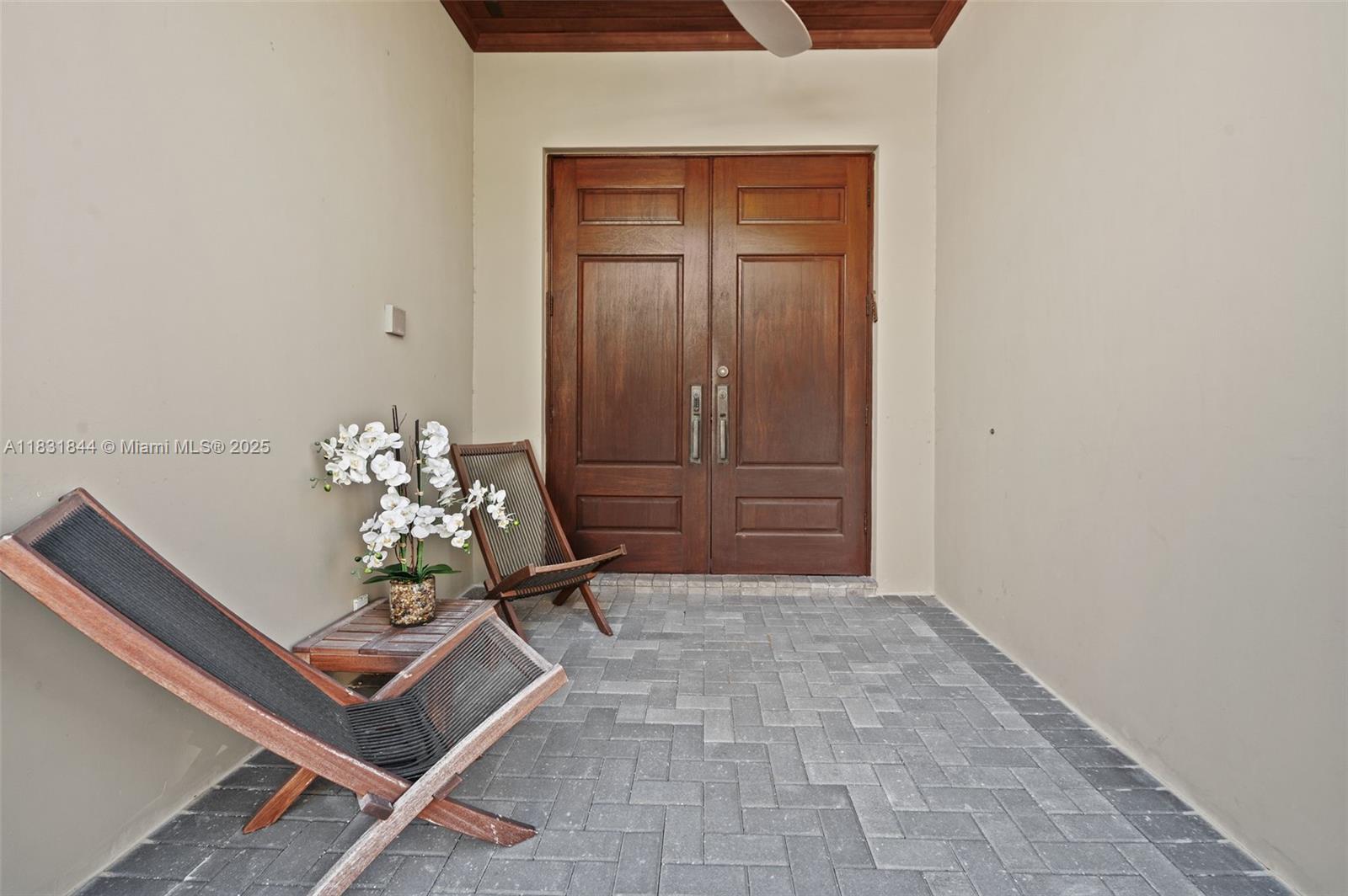 7560 Southwest 56th Court Miami, FL 33143 - Photo 3 of 60 a room with table and a potted plant