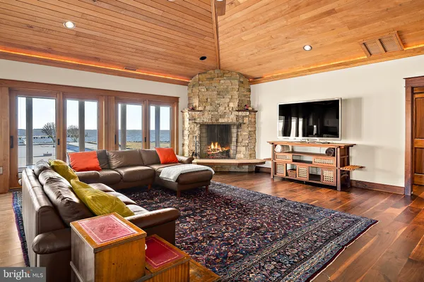 $3,900,000 | 5711 Waterside Drive, Berlin, MD 21811