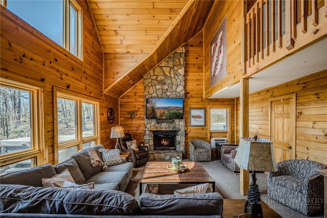 105 Skiloft Road Beech Mountain, NC 28604 - Photo 14 of 44