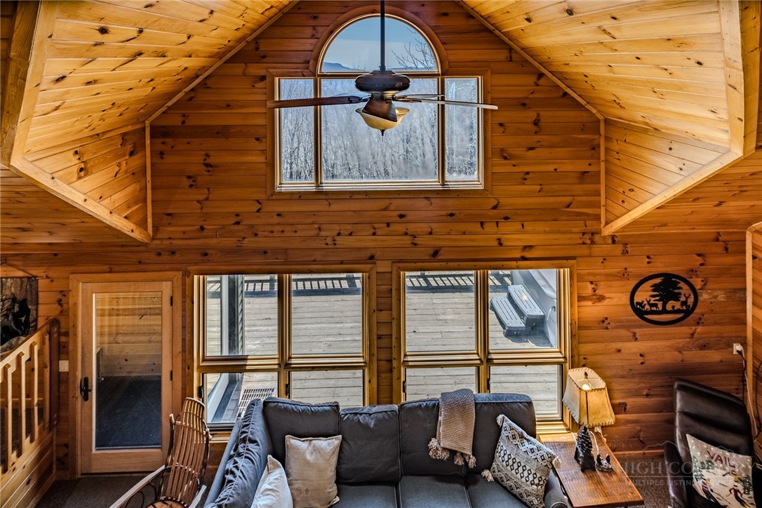 105 Skiloft Road Beech Mountain, NC 28604 - Photo 15 of 44