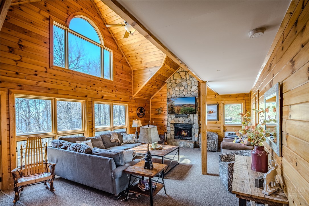 105 Skiloft Road Beech Mountain, NC 28604 - Photo 16 of 44