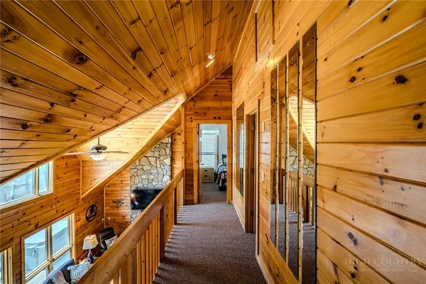 $1,275,000 | 105 Skiloft Road, Beech Mountain, NC 28604