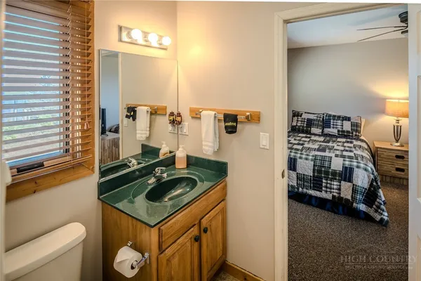 $1,275,000 | 105 Skiloft Road, Beech Mountain, NC 28604