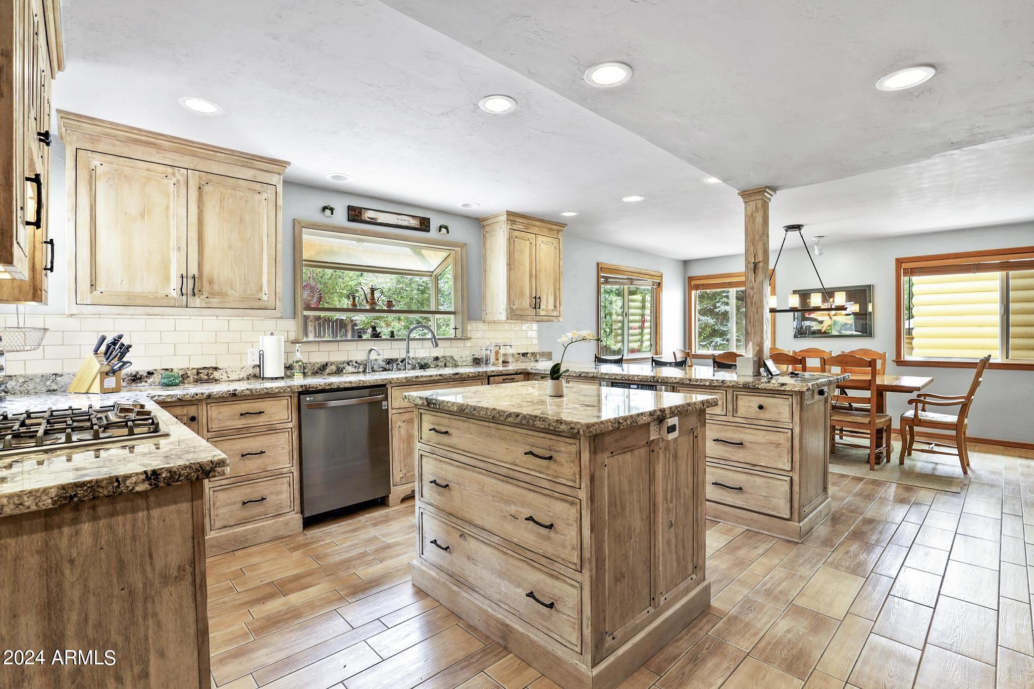 4678 Bear Flat Road Payson, AZ 85541 - Photo 16 of 76 Kitchen