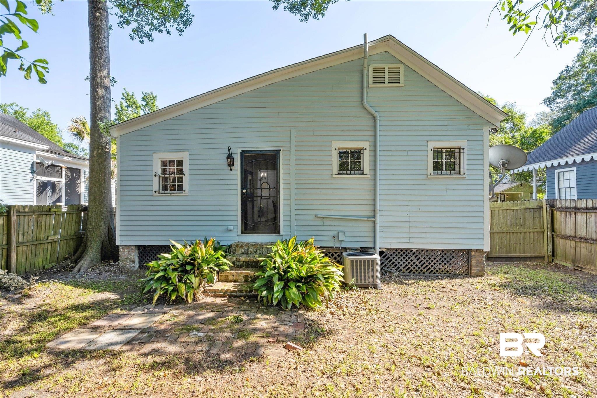 1104 Old Shell Road Mobile, AL 36604 - Photo 18 of 20