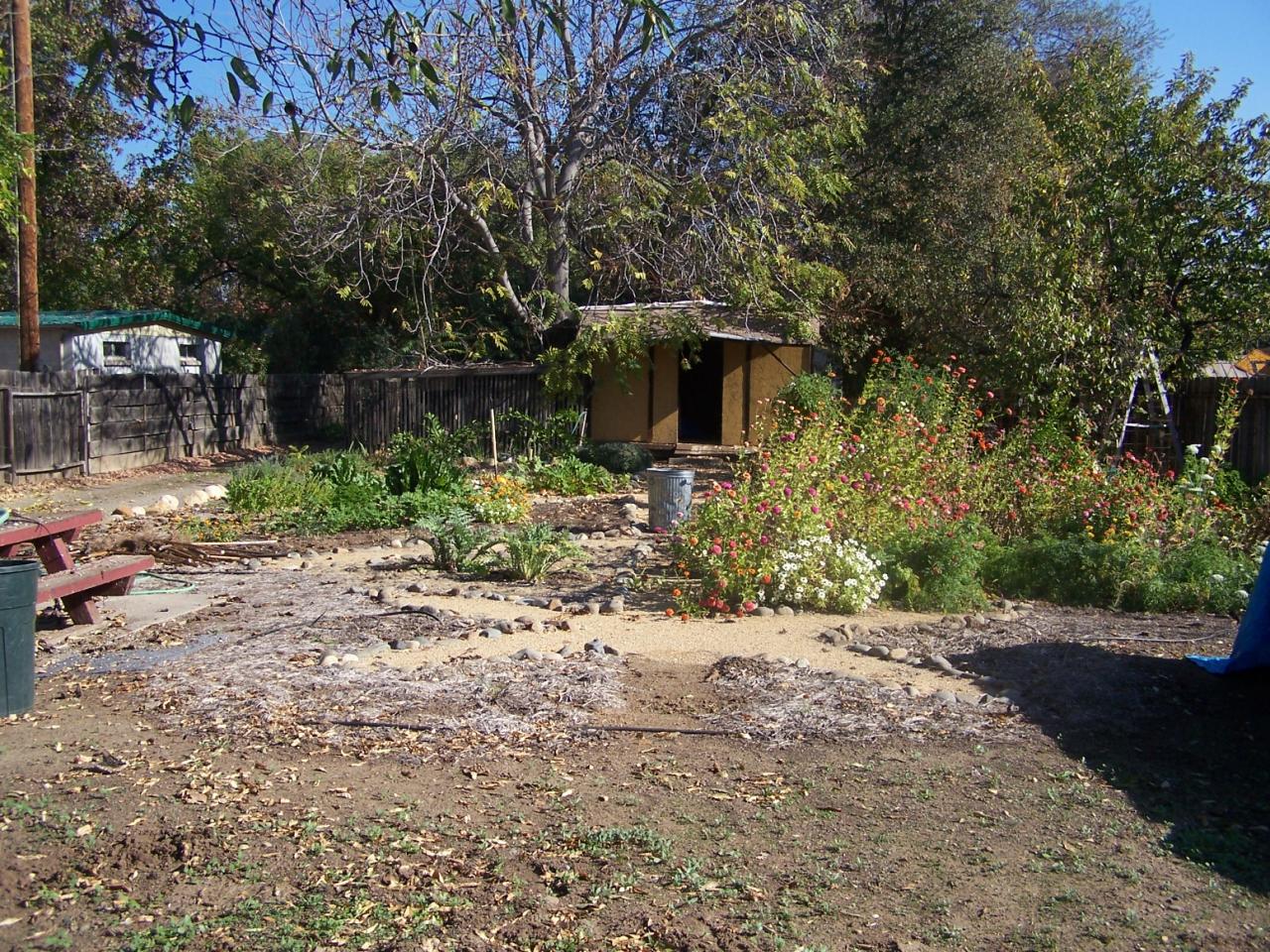 4459 East Bonnyview Road Redding, CA 96001 - Photo 10 of 10 large backyard with garden area