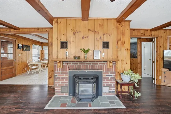 $325,000 | 47 Old Post Road, Worthington, MA 01098