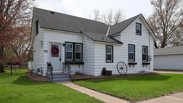 $254,000 | 208 4th Street South, Cold Spring, MN 56320