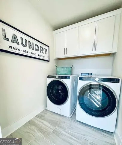 $563,055 | 384 Sunset Hollow Street, Unit 2, Sugar Hill, GA 30518