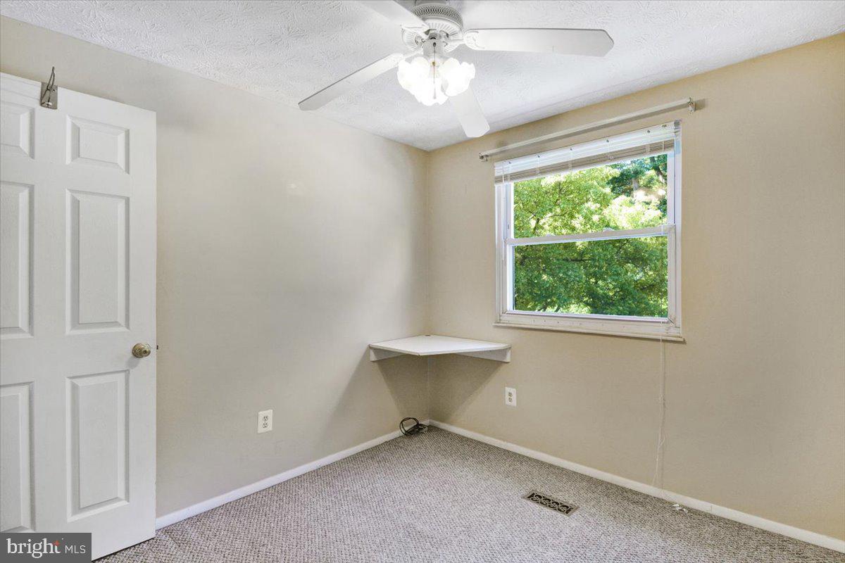 2615 Parallel Path Abingdon, MD 21009 - Photo 13 of 39 Gallery Image 13