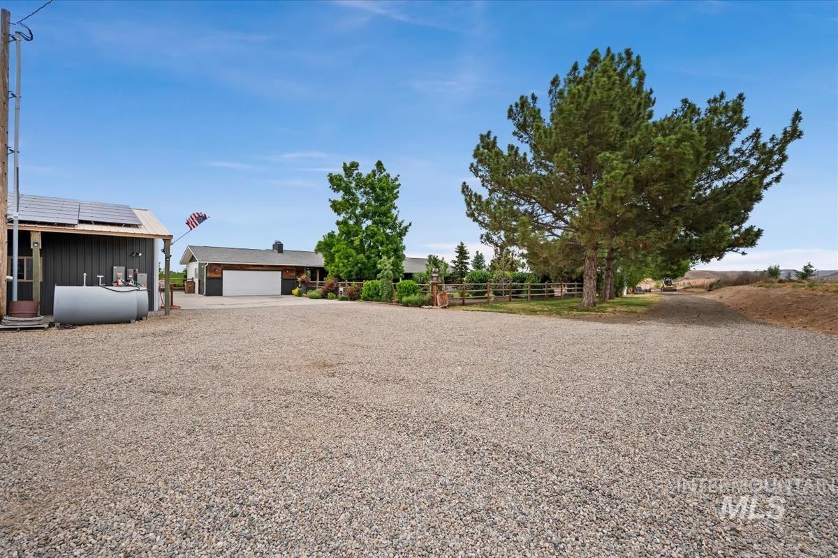 4602 West Central Road Emmett, ID 83617 - Photo 7 of 50