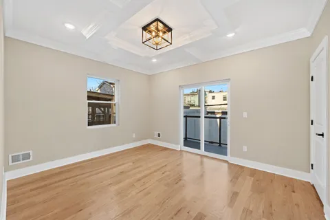 $1,150,000 | 32 Zabriskie Street, Unit 1, Jersey City, NJ 07307