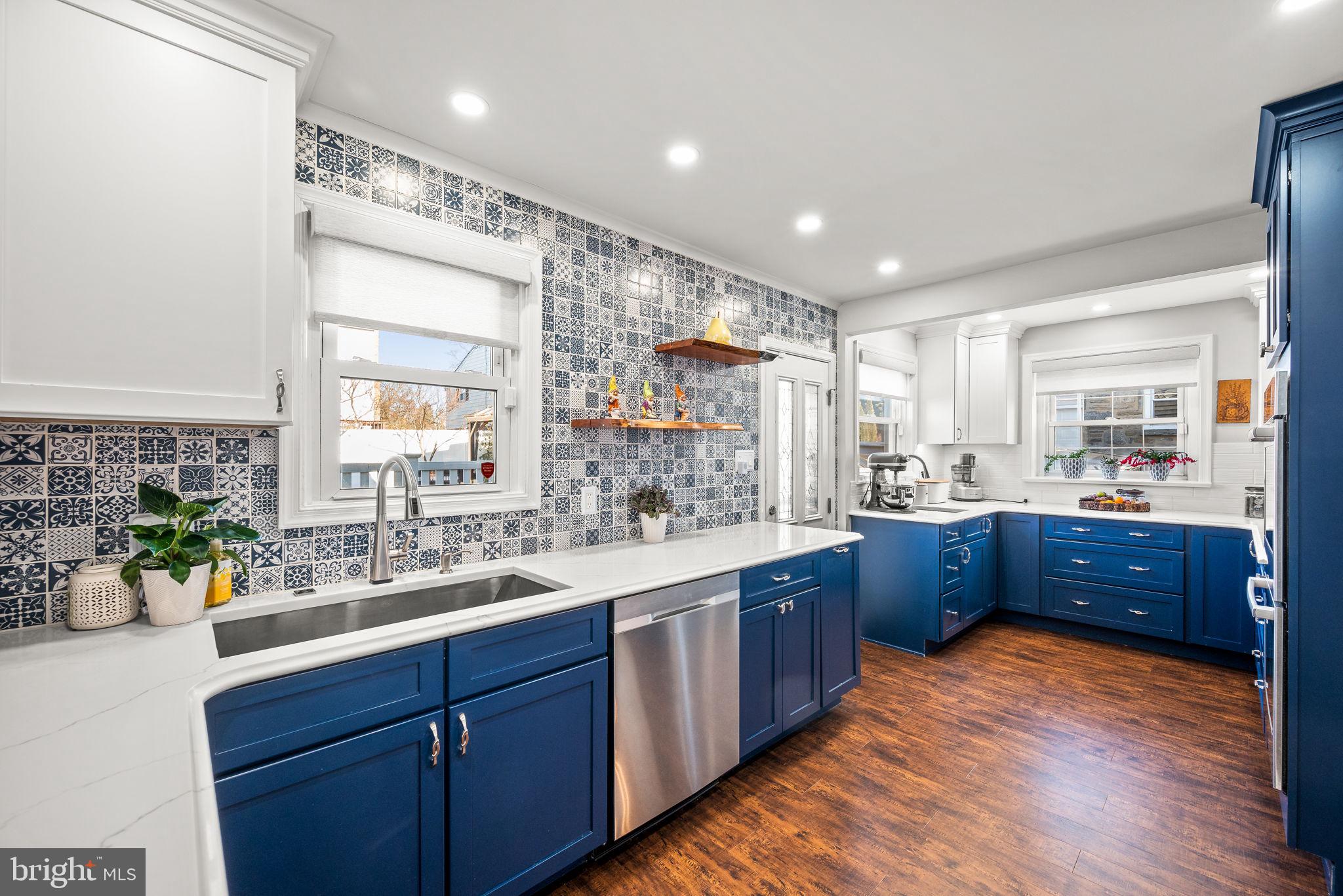 221 Brock Road Springfield, PA 19064 - Photo 11 of 33 TOTALLY UPDATED KITCHEN