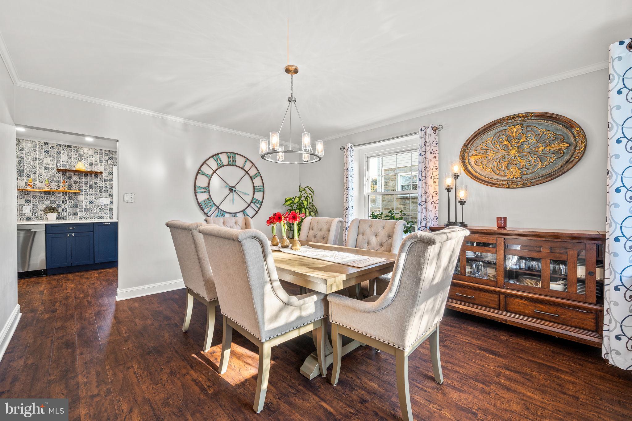 221 Brock Road Springfield, PA 19064 - Photo 9 of 33 FORML DINING ROOM