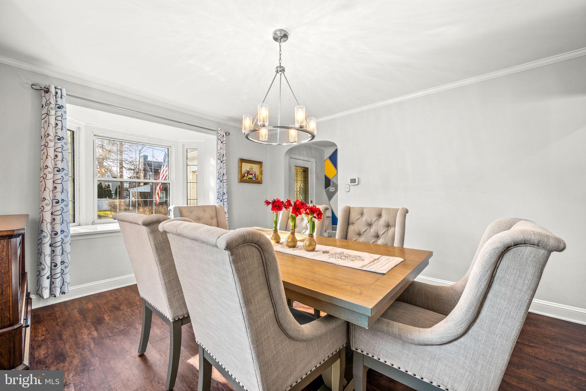 221 Brock Road Springfield, PA 19064 - Photo 10 of 33 BAY WINDOW