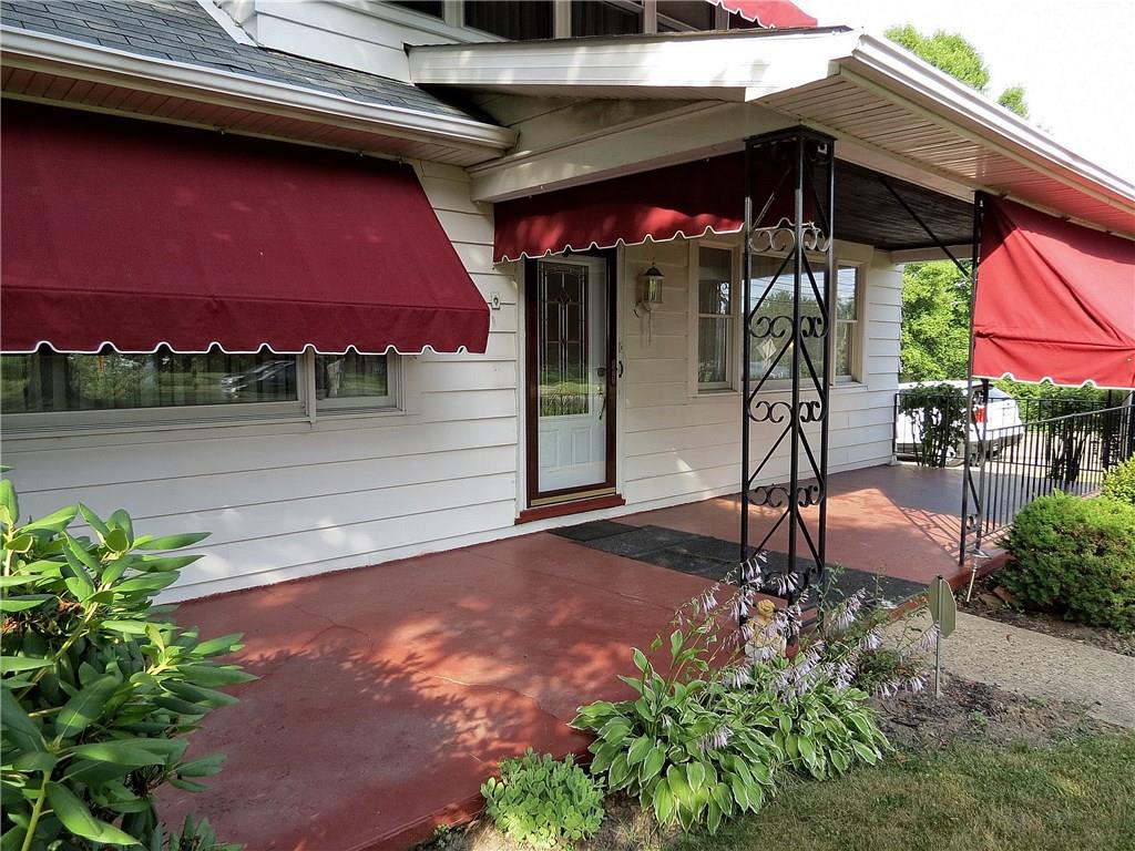 1921 Ridge Rd Extension Economy, PA 15003 - Photo 2 of 24 Front Porch