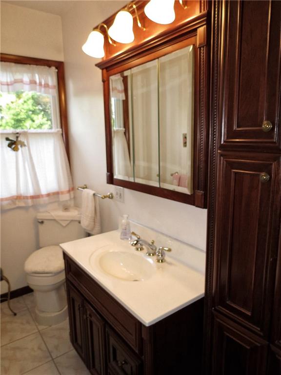 1921 Ridge Rd Extension Economy, PA 15003 - Photo 13 of 24 Main Floor full bath.