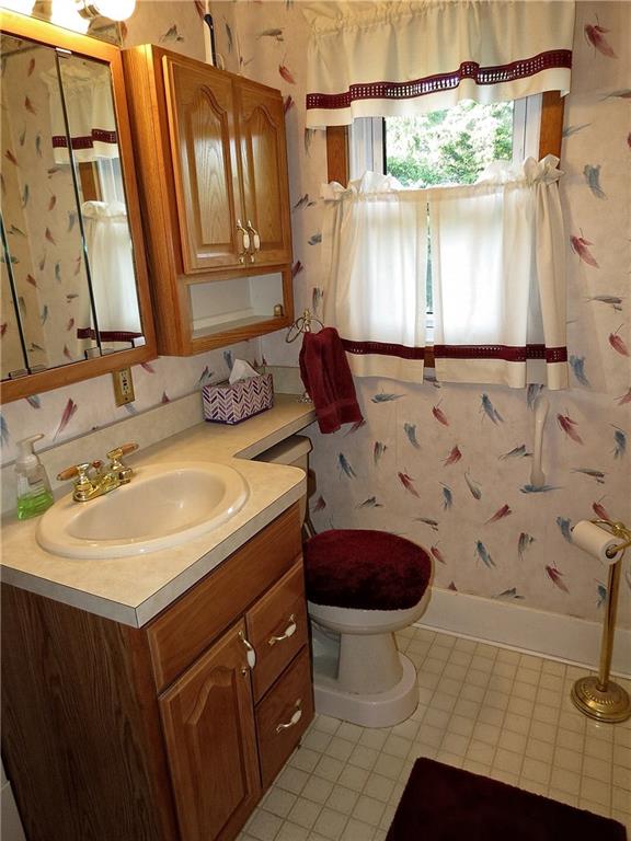 1921 Ridge Rd Extension Economy, PA 15003 - Photo 17 of 24 Second floor half bath.