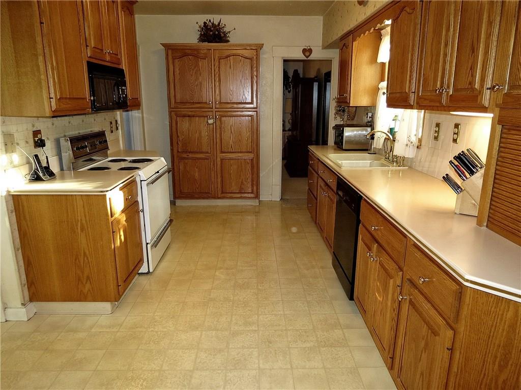 1921 Ridge Rd Extension Economy, PA 15003 - Photo 5 of 24 19X9.5 Kitchen
